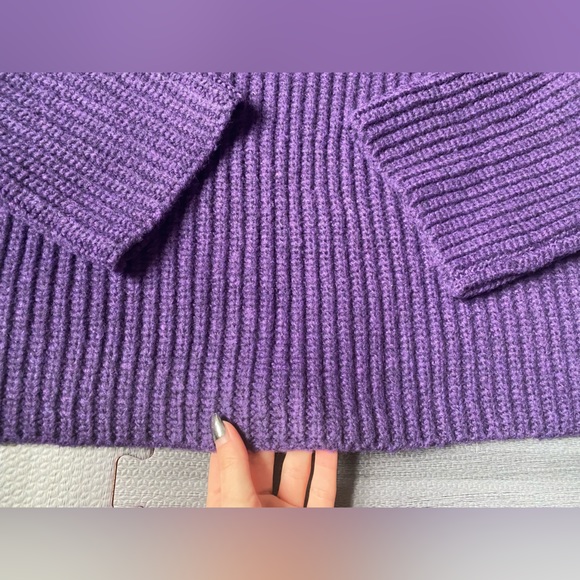 🏷️ 🛍️ NWT Express Ribbed Plum Perfect Cowl Neck Sweater 🏷️ 🛍️ - Picture 11 of 12